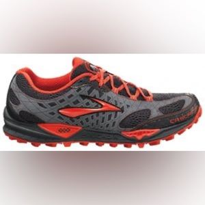 Brooks Cascadia 7 hiking trail sneakers size 10